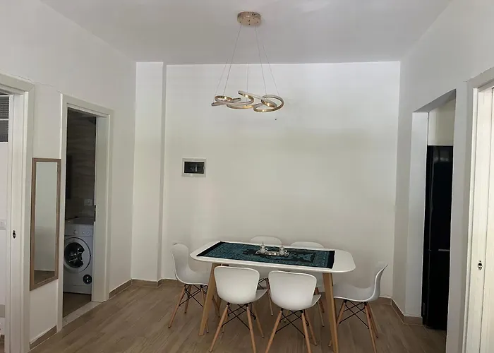 Sea Side Lura 3 Apartment